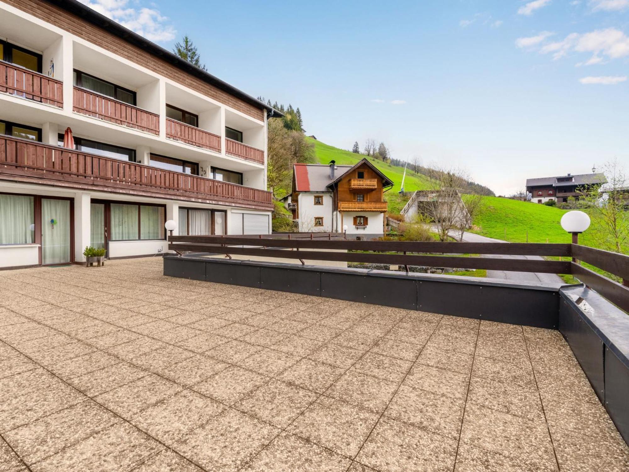Sunshine Top 12 By Interhome