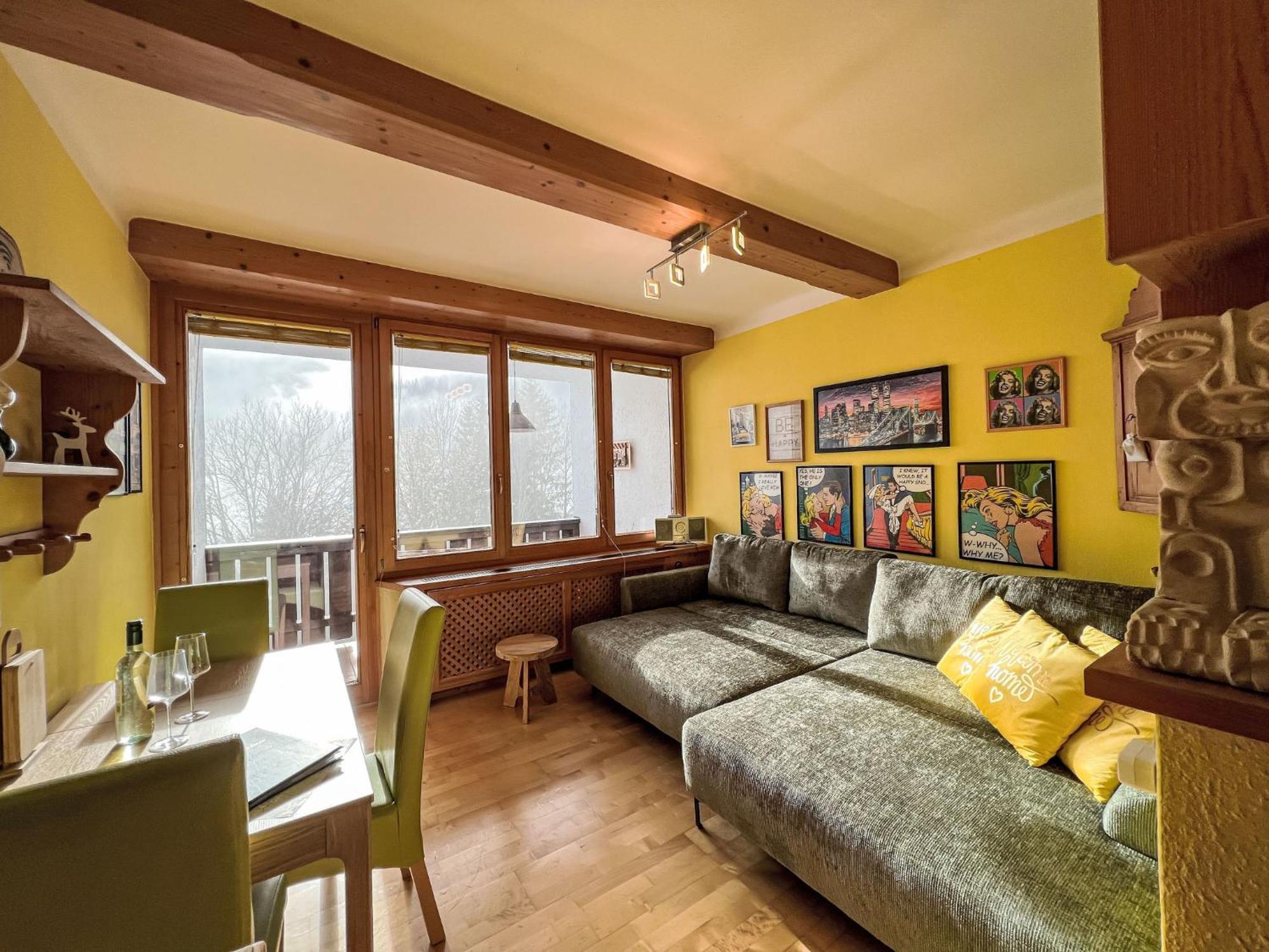 Sunshine Top 12 By Interhome *